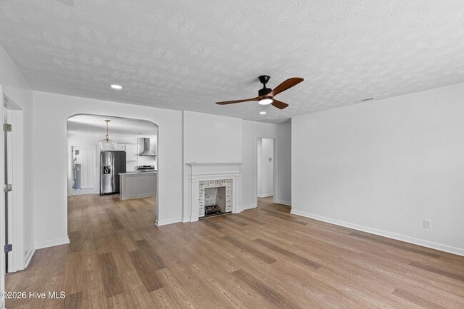Photo - 2020 Kennedy Dr
