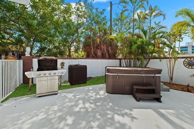 Photo - Northeast 36th Street, Fort Lauderdale, FL 33308 - 3 BR 2 BA house