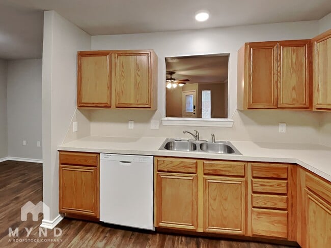 Photo - 5417 Harvard St