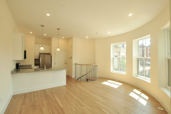 Building Photo - 22 Fenway Rental