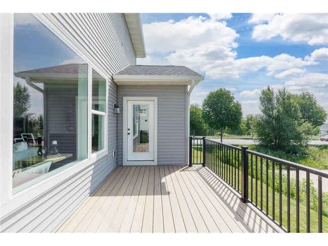Photo - 1811 Fallbrooke Dr