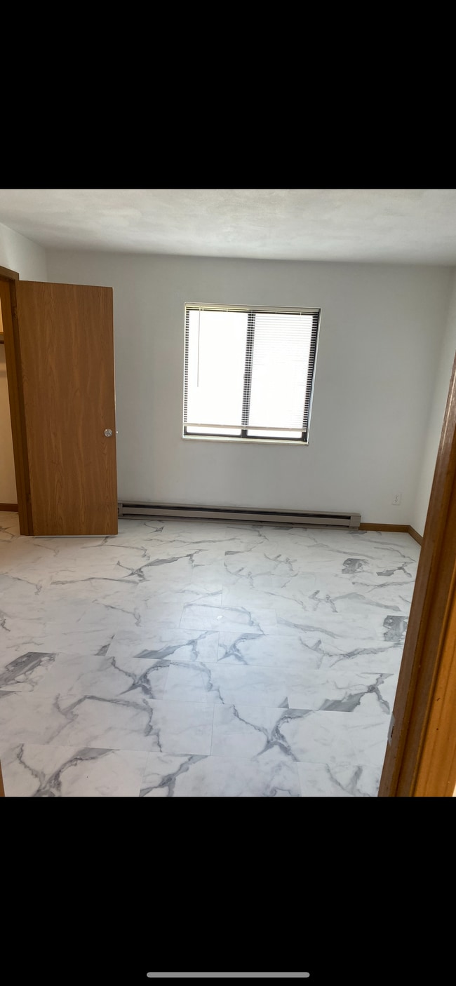 Photo - 223 Anderson Ln Unidad G