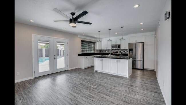 Photo - 1929 E Richards Dr