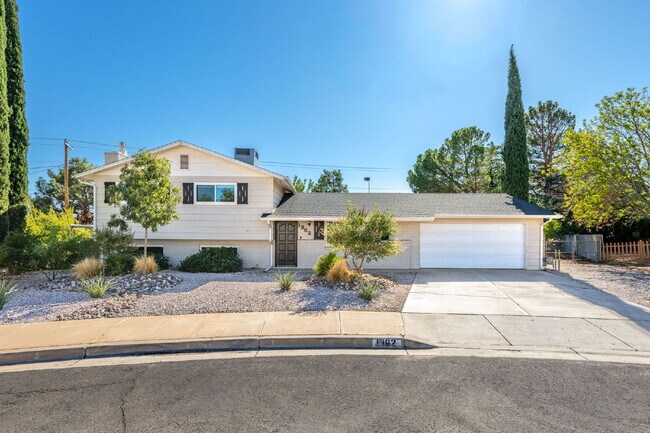 Photo - Beautiful 4-Bedroom St George Home - Newly...
