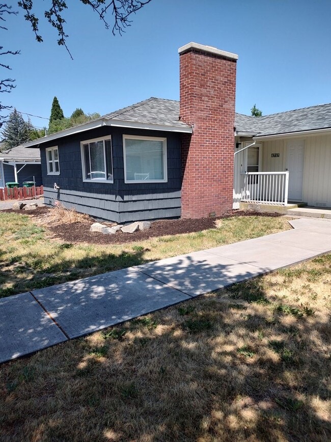 Compton-PM-020-0119-4757-4759 - Compton-PM-020-0119-4757-4759 Apartamento Unidad 4757 Laverne Ave