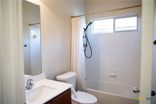 Photo - 6006 Ambrose Cir