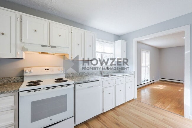 Building Photo - 800 Bearses Way Unit 3NF