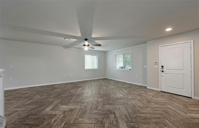 Photo - 11121 Mickelson Dr