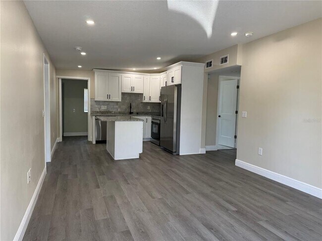 Photo - 7039 Lenox Dr