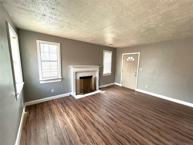 3616 Gaston Ave