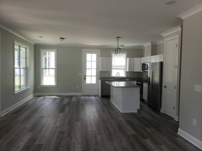 Photo - 218 Forest Dr