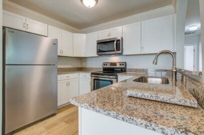 Photo - 2 Bedroom/ 2 Bath Condo Unit E