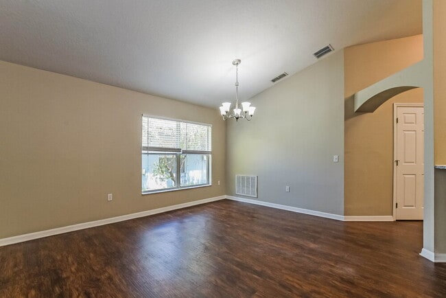 Photo - 14862 Lady Victoria Blvd