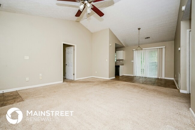 Photo - 148 Adrian Dr