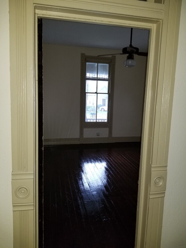 Photo - 619 Washburn St Unit 2