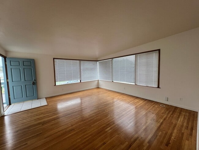 Photo - LSMCW421 Unidad 421