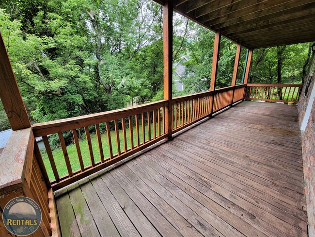 Photo - 647 Junaluska Rd Unit 647 Junaluska Lower