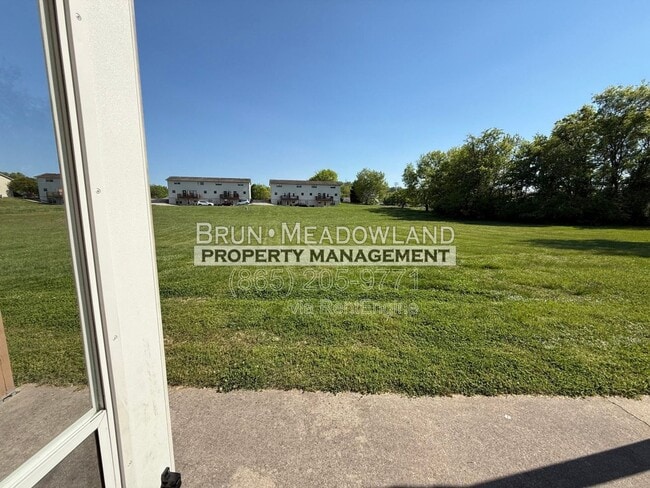 Photo - 1921 Meadowland Ln Unit F