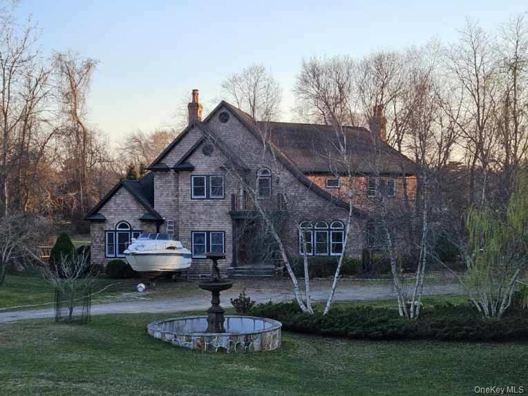 Photo - 9 Locust Woods Dr