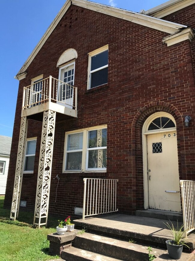 Building Photo - 703 S Kentucky Ave Unit 1