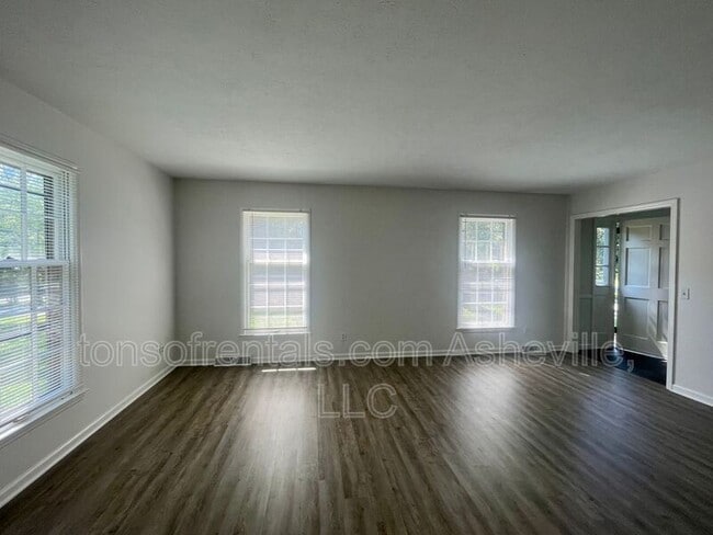 Photo - 2670 Seminole Dr
