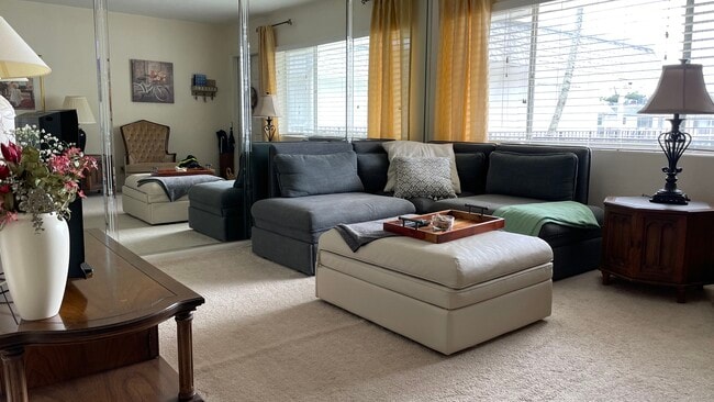 Photo - 3280 Cynthia Ln Unit 204