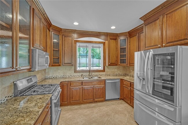 Building Photo - 137 Crawford Lake Dr Rental