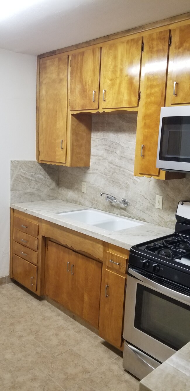 Photo - 1510 Haldon St Unit D