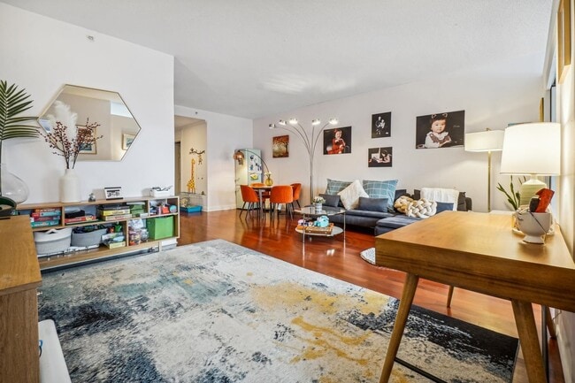 Photo - 311 Washington St Unit 7B