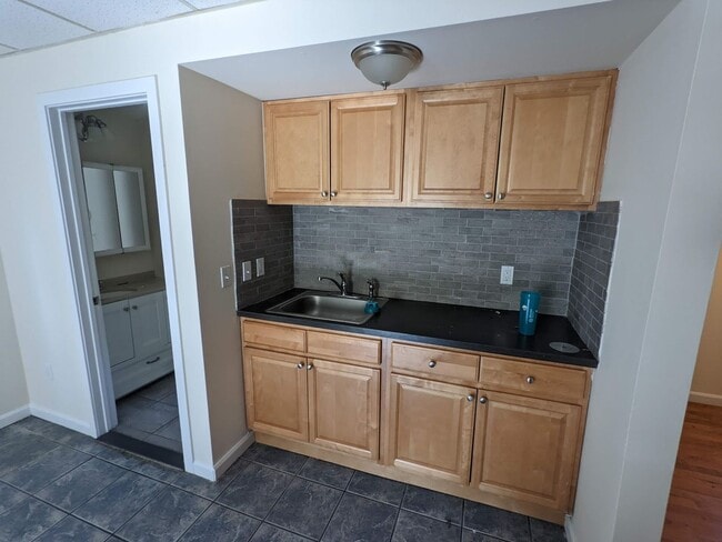 Photo - Bridge St Mixed-Use Unidad Apt 53