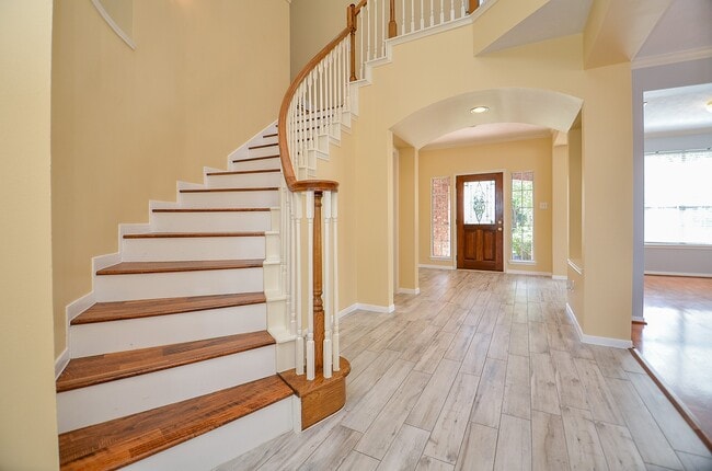 Photo - 1114 Oxford Mills Ln