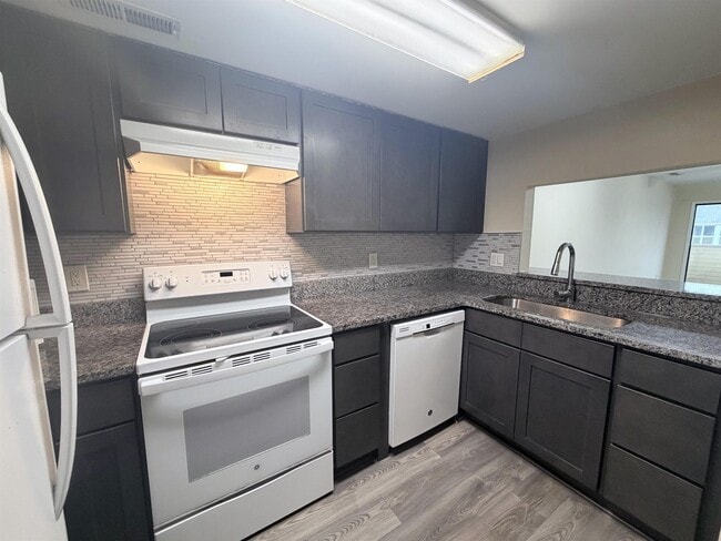 Photo - 1100 Possum Trot Rd