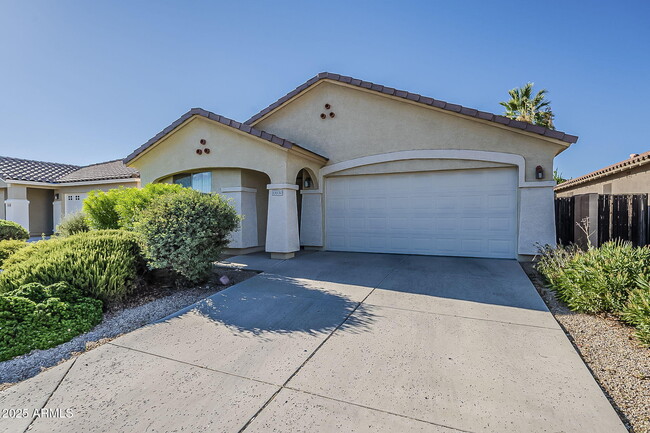 Building Photo - 13930 W Country Gables Dr Rental