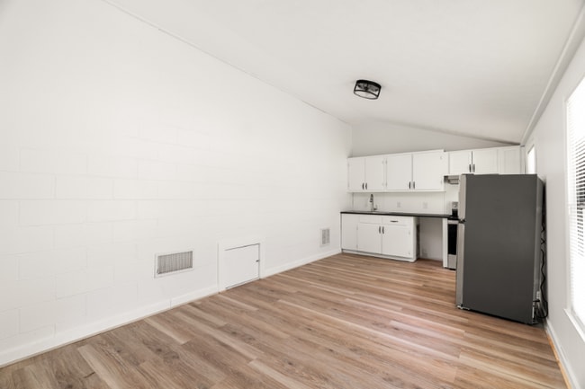 Photo - 2035 O'Neil Rd Unit C