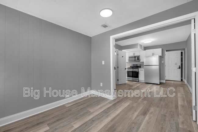 Photo - 1725 Hollins St Unit 4