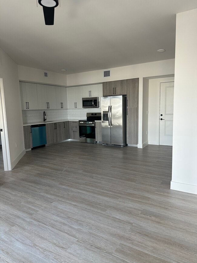 Building Photo - 10461 SW 183rd St Unit B3 Rental