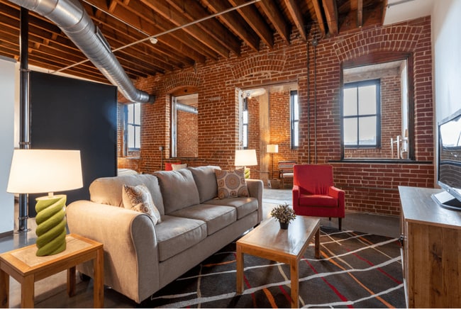 Building Photo - Majestic Stove Lofts