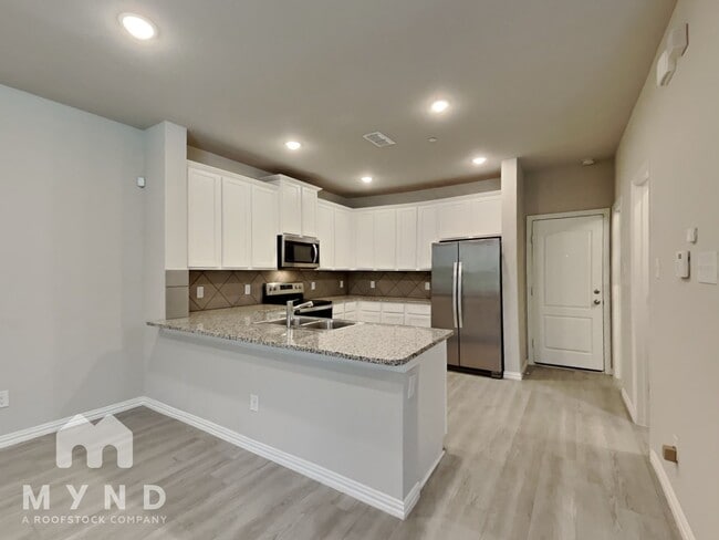 Photo - 1272 Alamo Dr