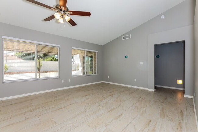 Photo - 4401 E Scott Ave