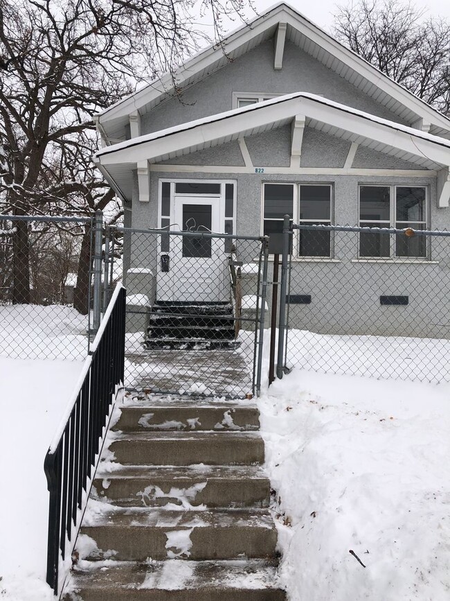 Photo - Cozy 3 bedroom house available