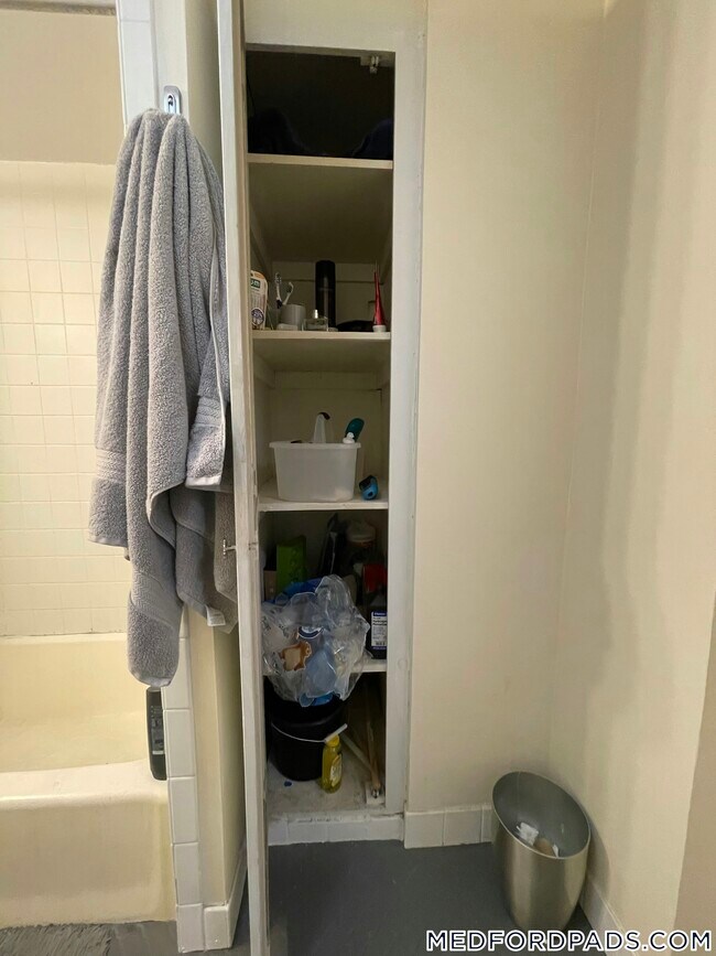 Photo - 354 Main St Unit 2