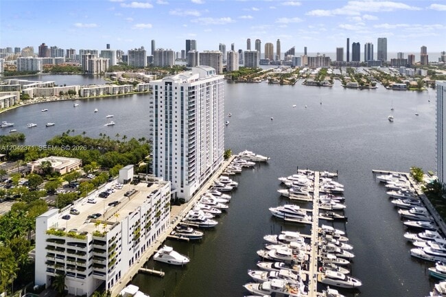 Building Photo - 17301 Biscayne Blvd Unit 1704