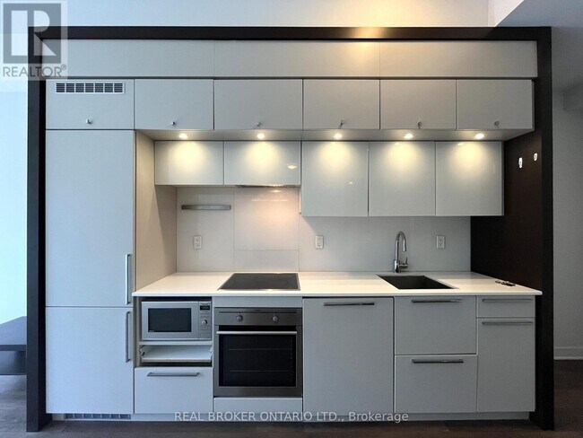 Photo - 15 Grenville St Unité 401