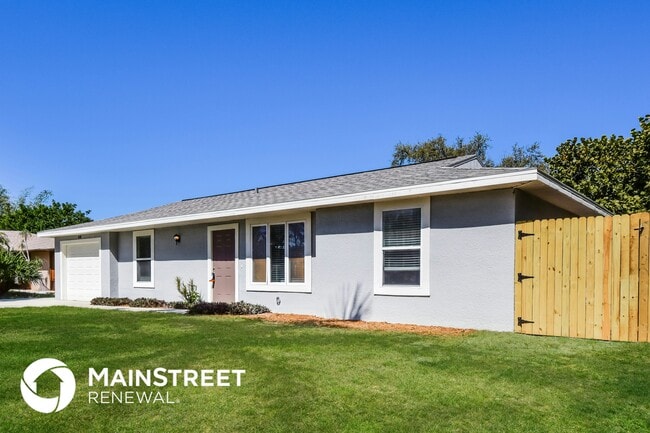 Photo - 9049 Hamlin Rd W