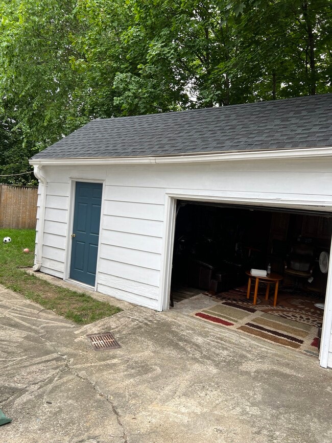 Photo - 76 Erie St Unit Second floor