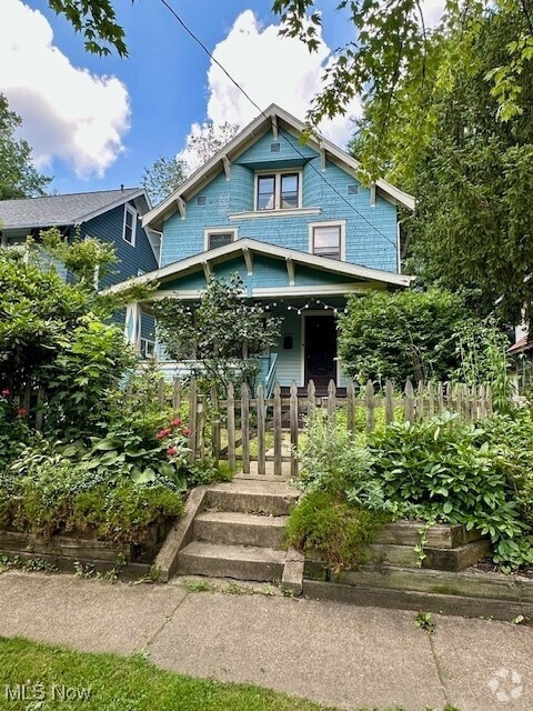 Building Photo - 839 Bloomfield Ave Rental