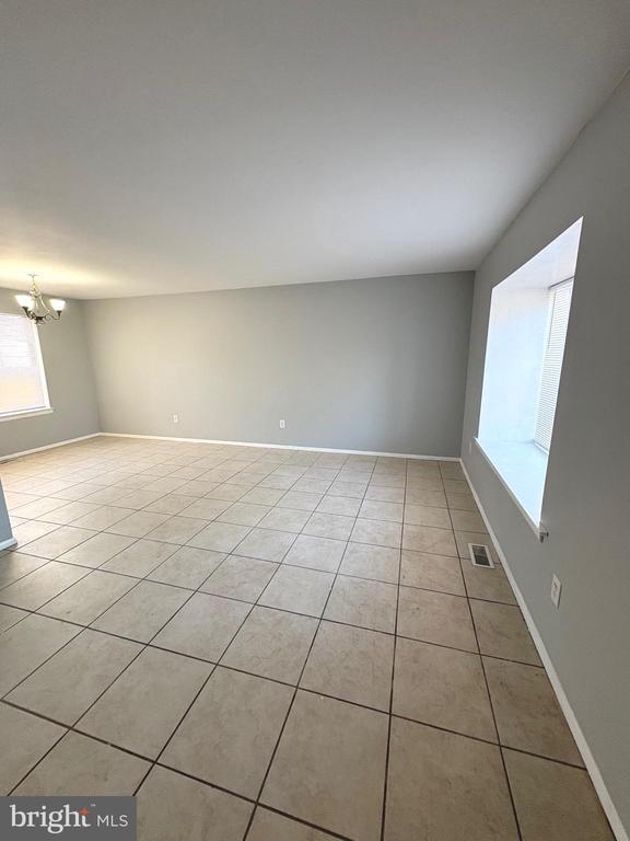 Building Photo - 108 Aspen Ct