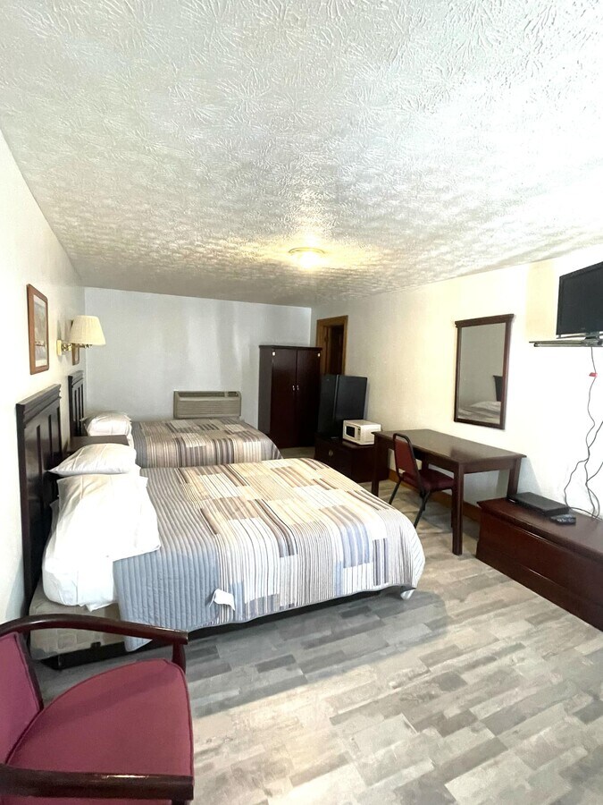 Photo - 10095 W US Highway 60 Unit 100