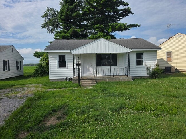 Building Photo - Beautiful 3BD/1BA Available Now