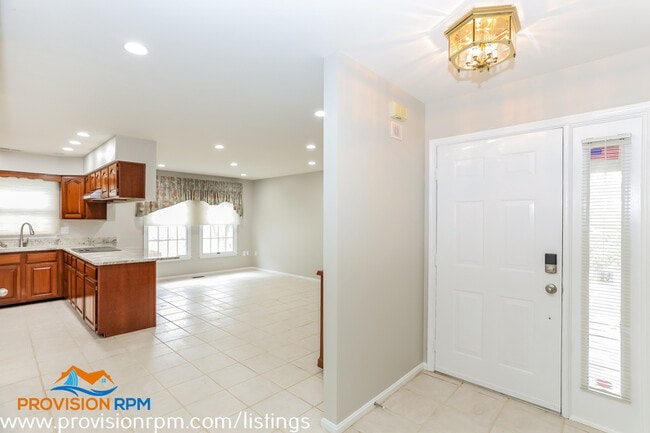 Photo - 861 Boatswain Way